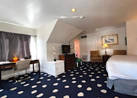 The Sterling Hotel 4