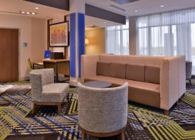 Holiday Inn Express & Suites MARSHALLTOWN by IHG 3