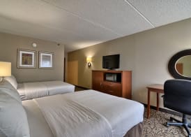 Clarion Inn & Suites Cortland - University Area 5