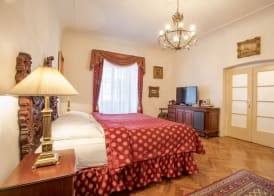 Hotel U Zlatého Stromu Prague by BHG 5