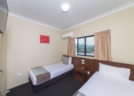 Rocky Resort Motor Inn 4