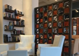 Astron Hotel 4