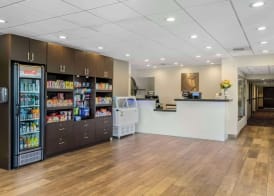 Comfort Inn & Suites Pacific - Auburn 2