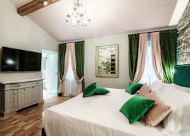 Aurum - Como Luxury Suites 2