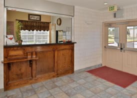 Americas Best Value Inn & Suites-Winnie 3