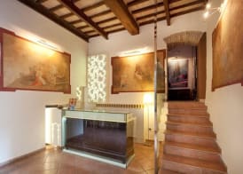 Hotel Degli Affreschi 5