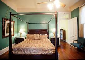 Degas House 4