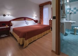 Hotel Orient & Pacific 3
