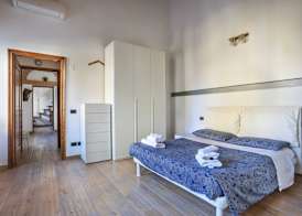 Uffizi Apartments in the heart of Florence 2