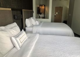 SpringHill Suites Dallas Arlington North 4