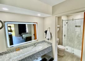 Brentwood Inn & Suites 3
