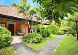 Legian Beach Hotel 5