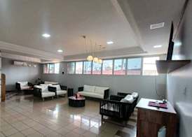 Victoria Plaza Hotel 4
