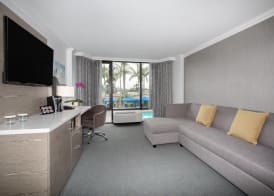 Crowne Plaza COSTA MESA ORANGE COUNTY by IHG 2