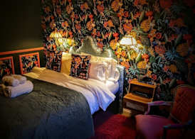 The Mad Hatter's Guestrooms 5