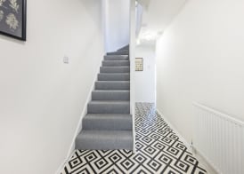 Inglewood Hub London 2