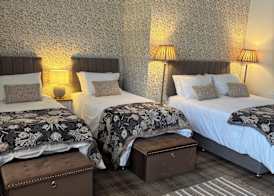 Blenkinsopp Castle Inn 3