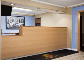 Super 8 by Wyndham Charlotte University 2