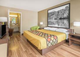 ASHEVILLE AIRPORT INN 3