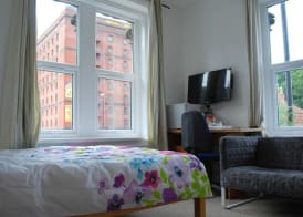 Clift Guest House 3