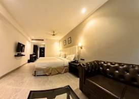 Silver Sands Serenity Resort, Candolim 4