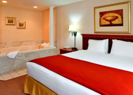 Seasons Inn & Suites Highland 4