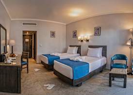 Invidia Coral Beach Tiran 3