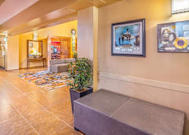 Quality Inn & Suites 4