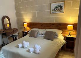 Green Grove Guest House 3