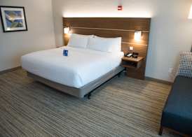 Holiday Inn Express & Suites ORLAND PARK - MOKENA by IHG 4