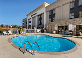 Hampton Inn Mebane 2