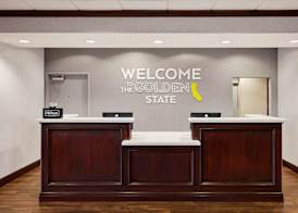 Hampton Inn & Suites Ridgecrest 2