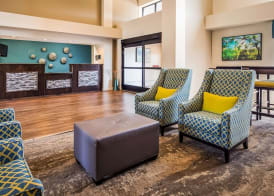 Best Western Plus Yadkin Valley Inn & Suites 2