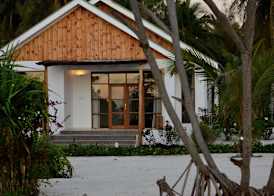 Kisiwa on the Beach 3