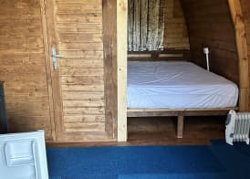 Woodland Camping pod With use of Campsite Bathroom 3