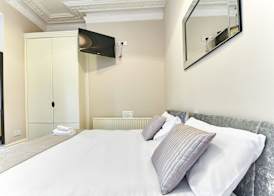 United Lodge Hotel 2