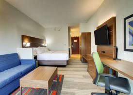 Holiday Inn Express & Suites AURORA - NAPERVILLE by IHG 3