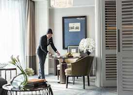 Four Seasons Hotel Singapore 5