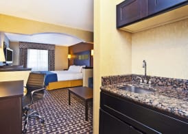 Holiday Inn Express & Suites WABASH by IHG 4