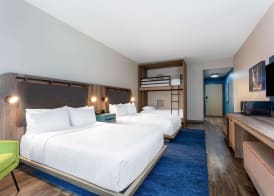TRYP by Wyndham Orlando 3