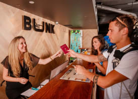 Bunk Surfers Paradise 18-35 Backpacker Hostel 4