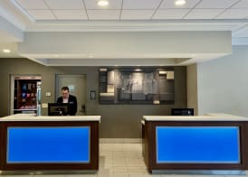 Holiday Inn Express & Suites BOSTON - CAMBRIDGE by IHG 2