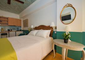 Rastoni Athens Suites near Acropolis at Tsatsou street 5
