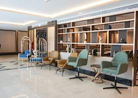 GLOW Sukhumvit 5 5