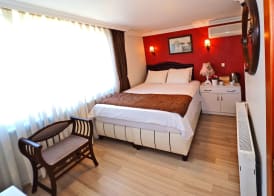 The Sunrise Hotel 3