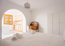 The Corfos Hills House 3