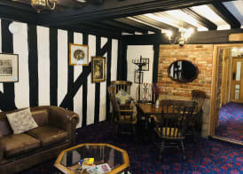 Brook Red Lion Hotel 2