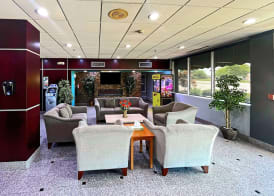Quality Inn & Suites Cincinnati Downtown Area 3