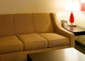 Holiday Inn Express & Suites OXFORD by IHG 2
