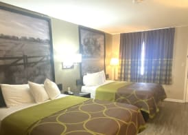 Super 8 by Wyndham Terrell 3